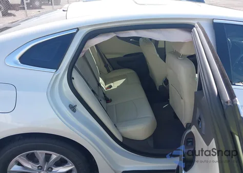 2019 Chevrolet Malibu Lt from USA, damaged, VIN 1G1ZD5ST4KF205927